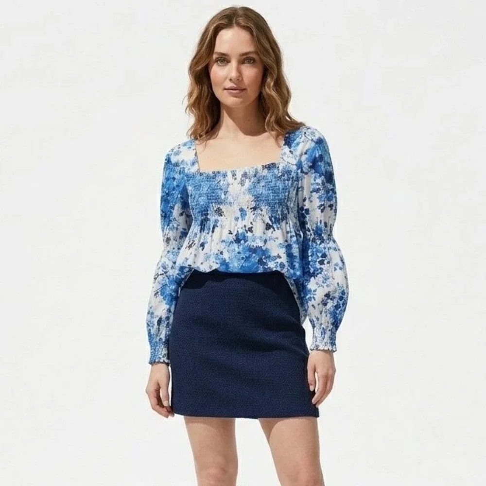Tuckernuck Tilly Blouse Women XS Blue Floral Smocked NWT Coastal Resort Wear